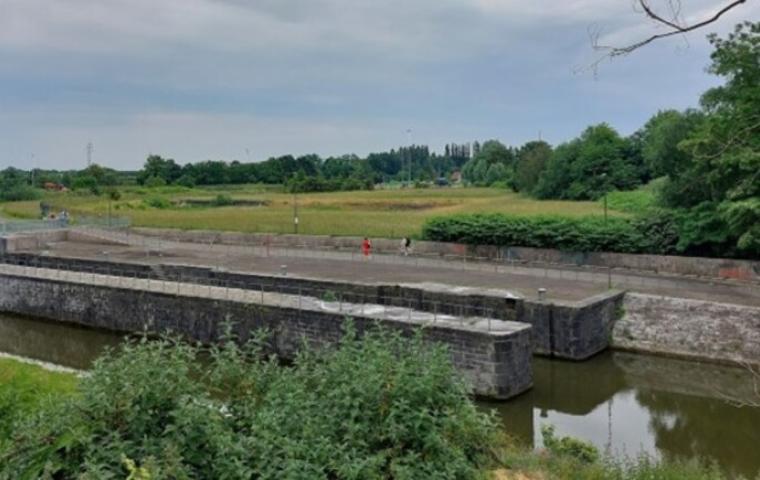 Uitzicht op de zone waar park Bovensluis komt